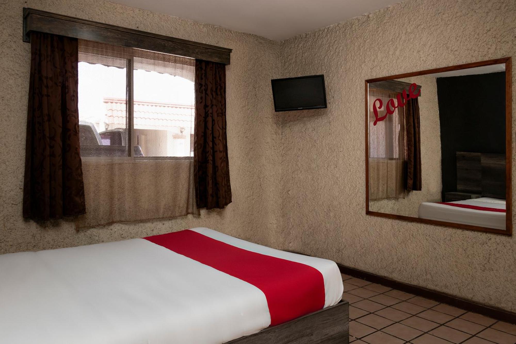 Oyo Hotel Real Del Sur, Estadio Chihuahua Eksteriør bilde