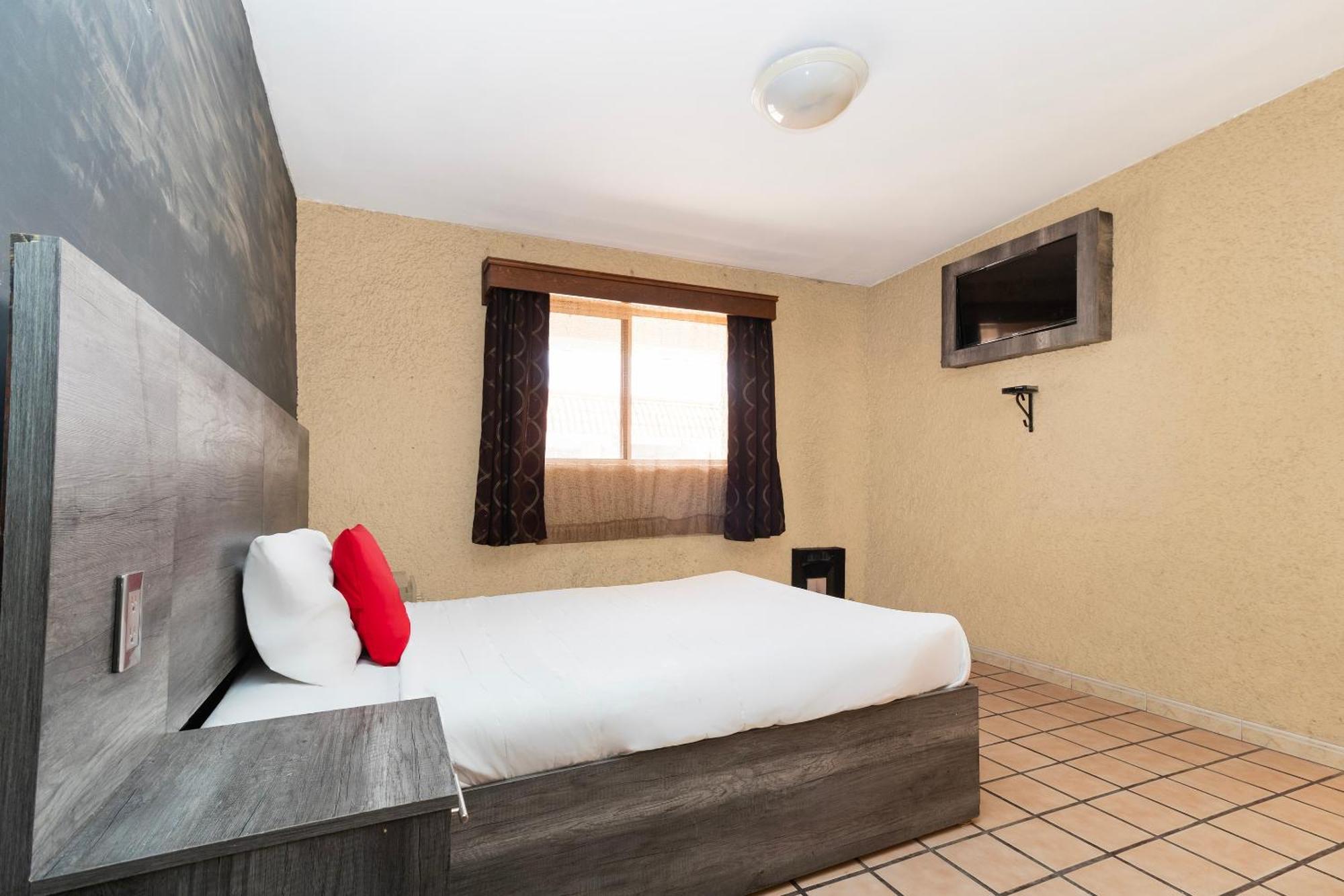 Oyo Hotel Real Del Sur, Estadio Chihuahua Eksteriør bilde